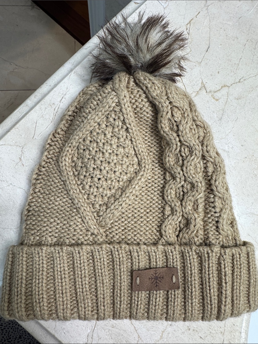 Textured Knit Pom Beanie in Beige